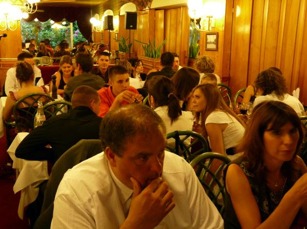 Au restaurant Le Laumière